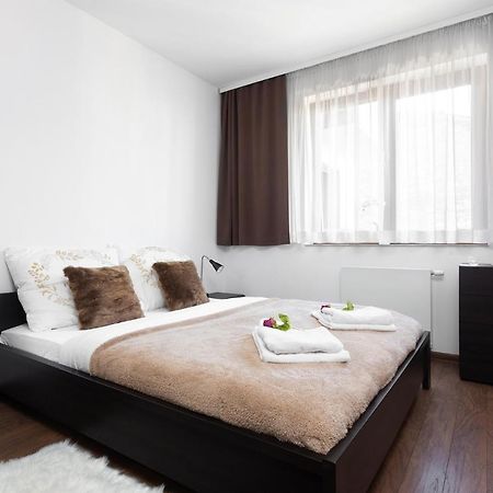Apartament Z Balkonem 9 Lägenhet Krasków Exteriör bild